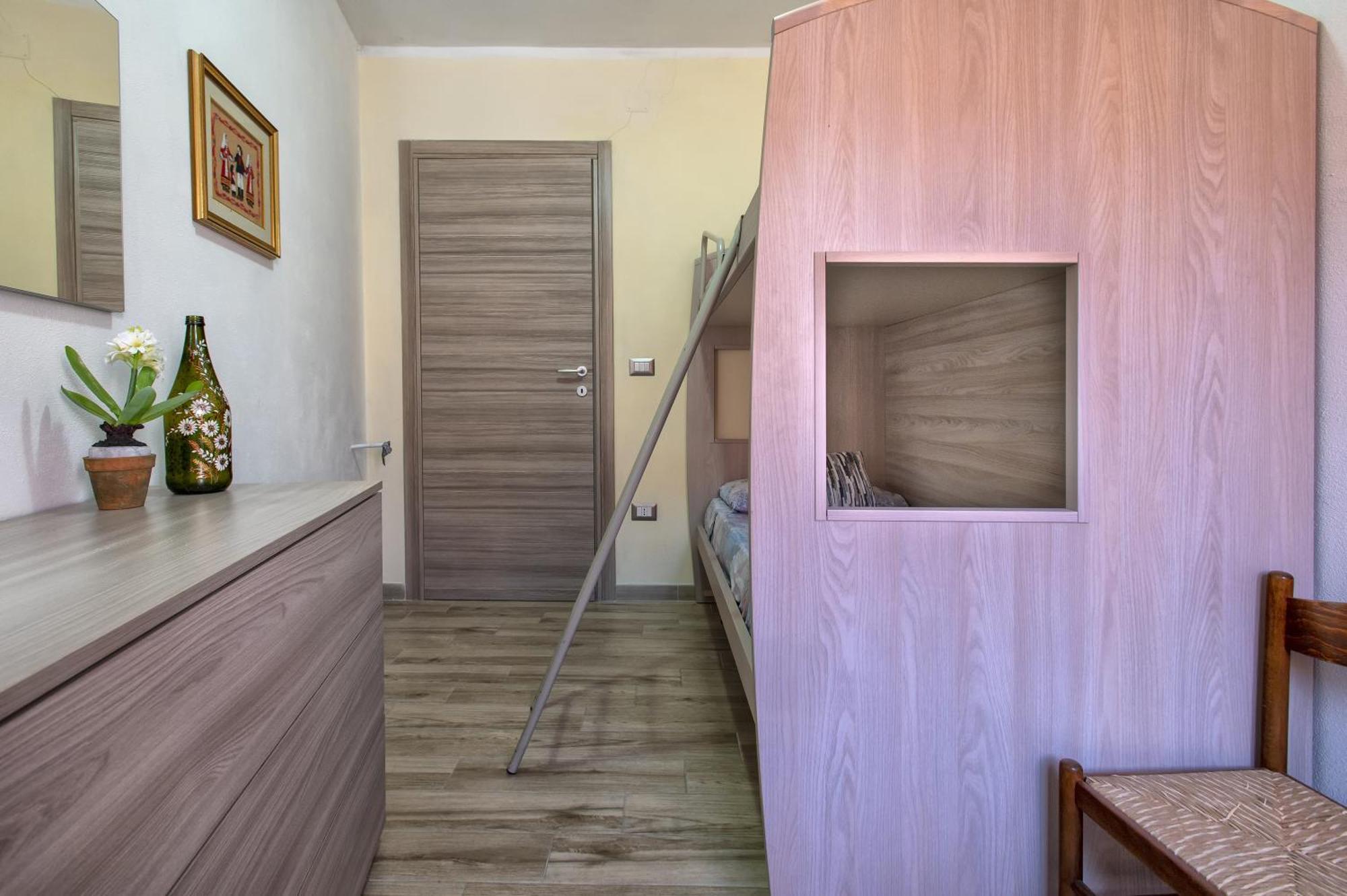 Relax House And Fitness 9 Apartment Villanova Monteleone Bagian luar foto